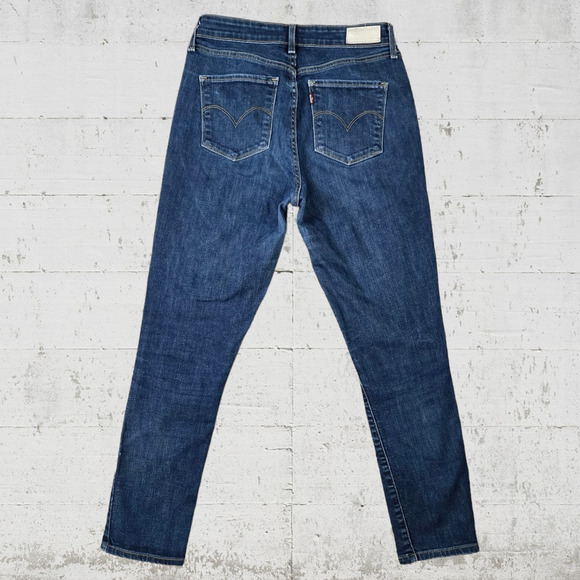 Levi's Dark Wash High Waisted Slim Champagne Label Classic Skinny Jeans Size 28 - Picture 8 of 8